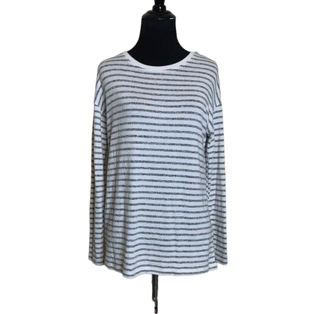 A new day white gray striped long sleeves crew neck top size XS